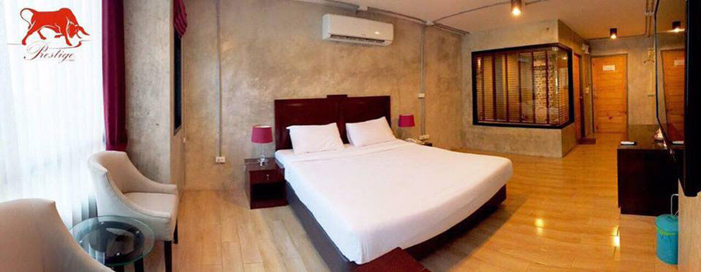 Hotel Prestige Chiang Mai Esterno foto