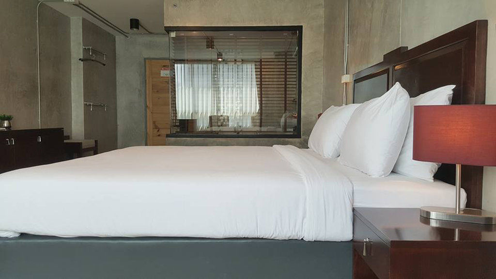 Hotel Prestige Chiang Mai Esterno foto